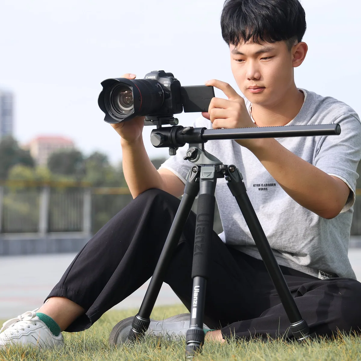 Ulanzi MT-59 Aluminium Alloy High Angle Shot Tripod (1.7m)