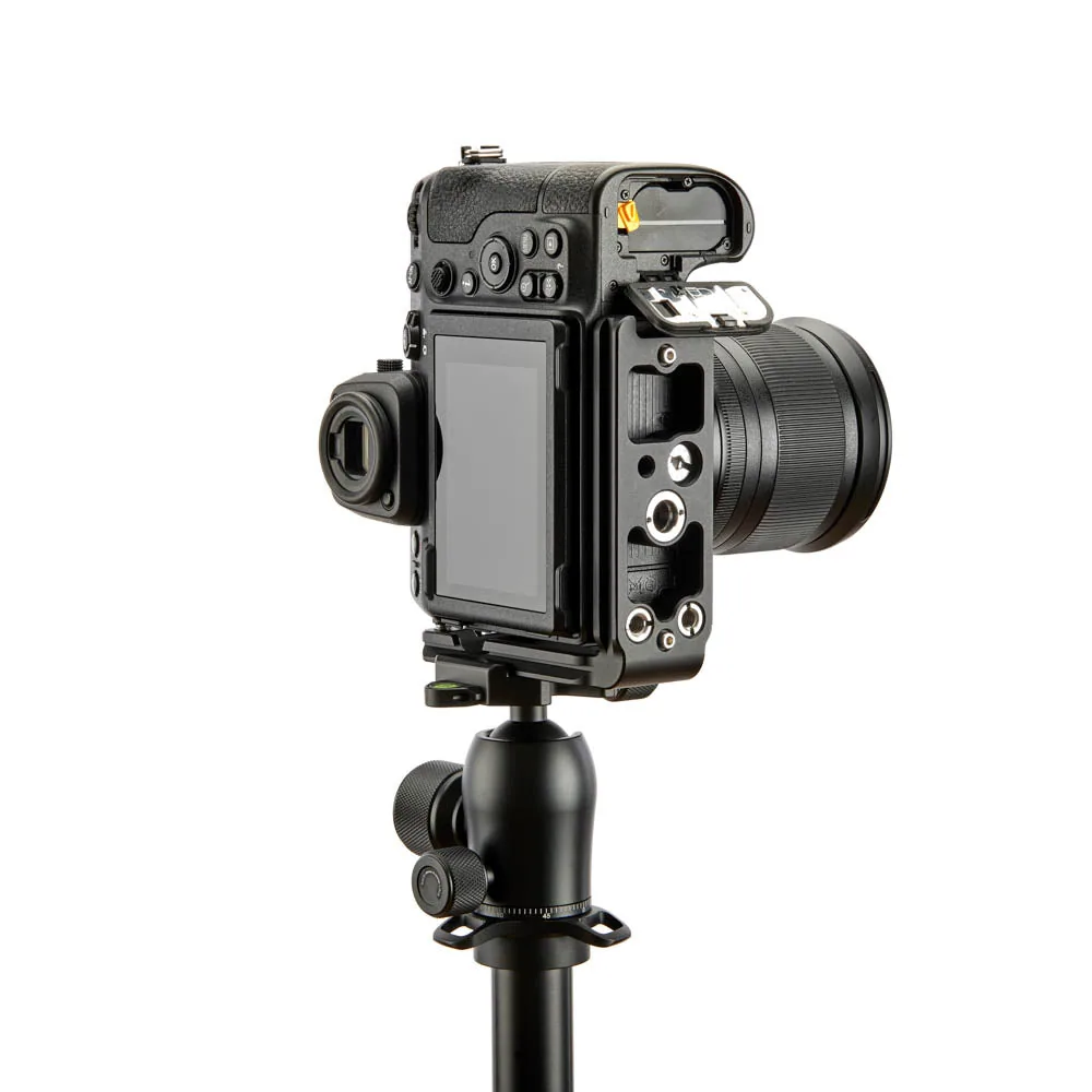3 Legged Thing Zooey-QD L-Bracket for Nikon Z8 (Darkness)