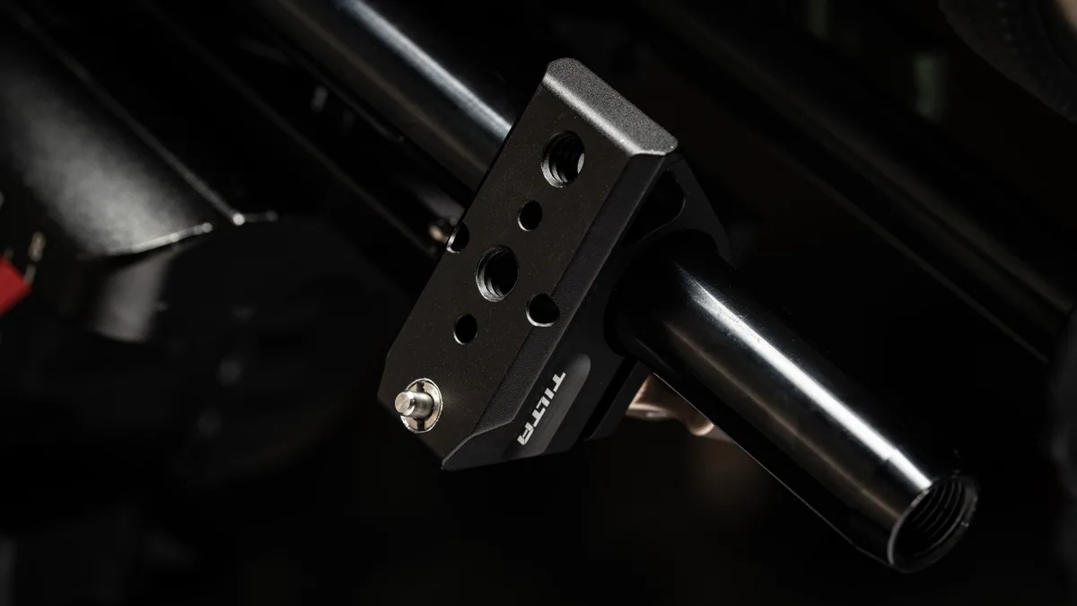 Tilta 15mm Rod Holder to NATO Rail Attachment (Black)