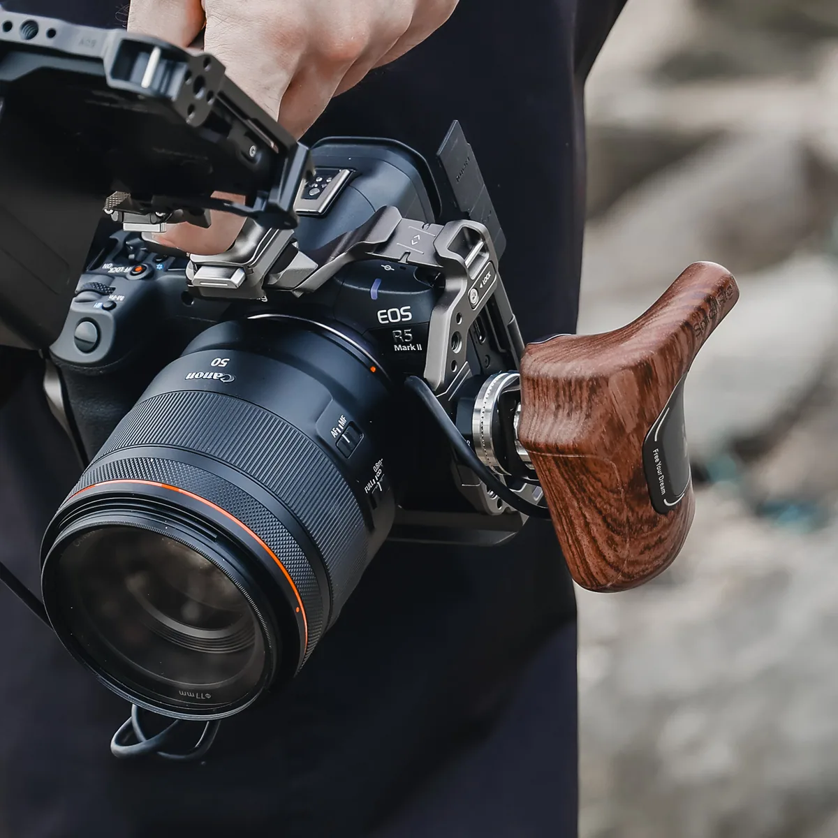 SmallRig 5193 “ImageGrip” Series Wooden Handle with ARRI Rosette (Right Side)
