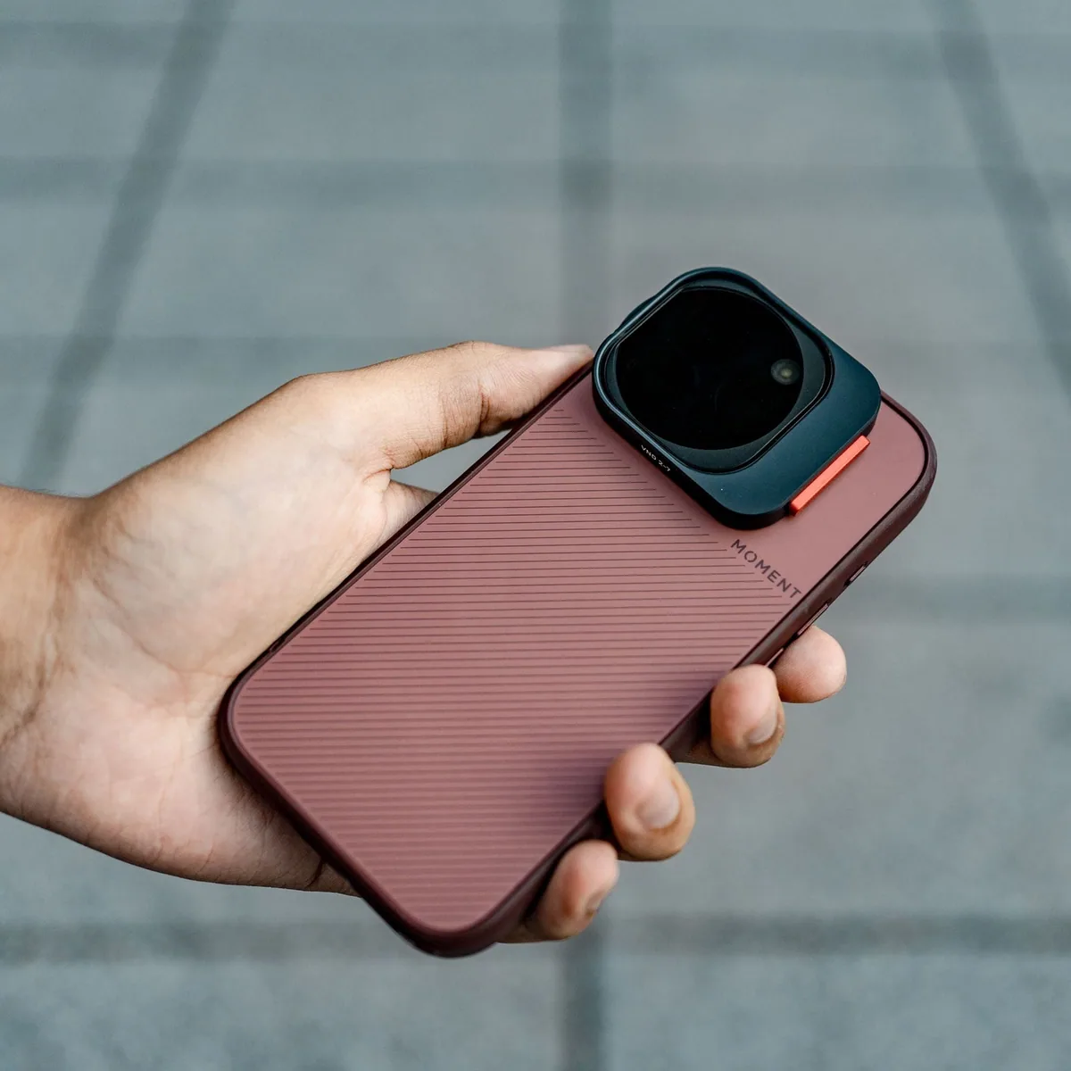 Moment QuickLock Variable ND Filter for iPhone 17 Pro Max Case (2-7 Stop)