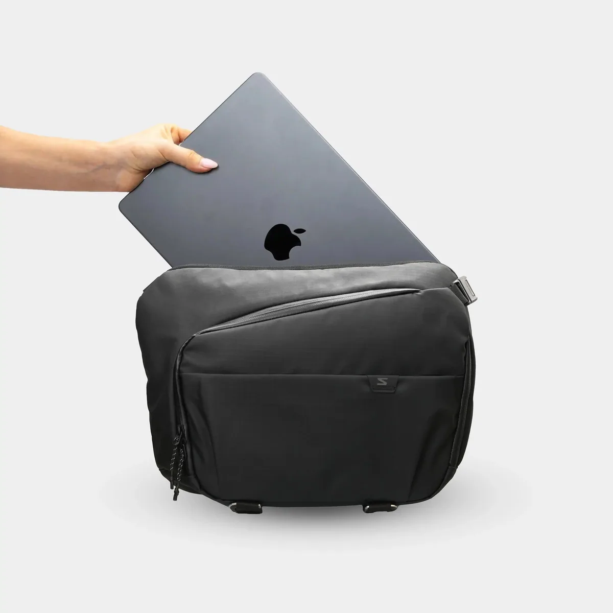 Sakk Gear Nomad Laptop & Camera Sling Bag