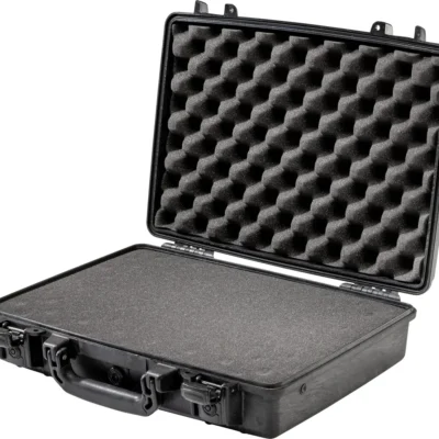 Pelican 1470 Case (Black, With Foam)
