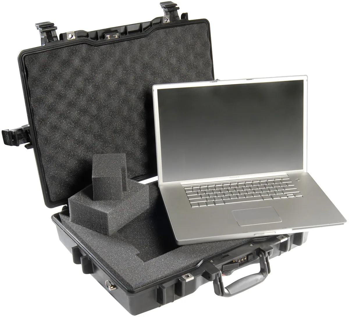 Pelican 1495 Laptop Case (Black, With Foam)