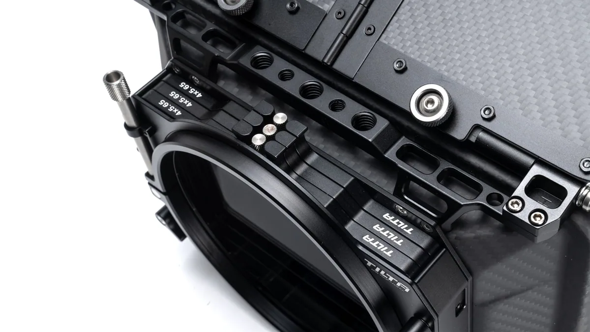 Tilta MB-T12 3-Stage 4 x 5.65″ Carbon Fiber Clip-On Matte Box