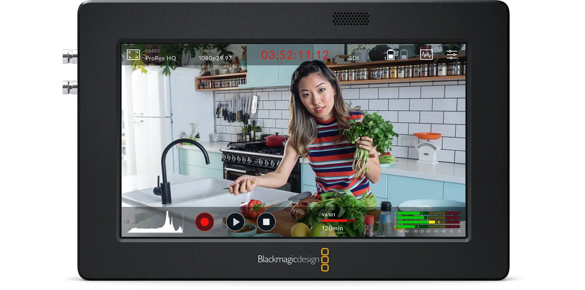 Blackmagic Video Assist 3G 5″ Portable Monitor